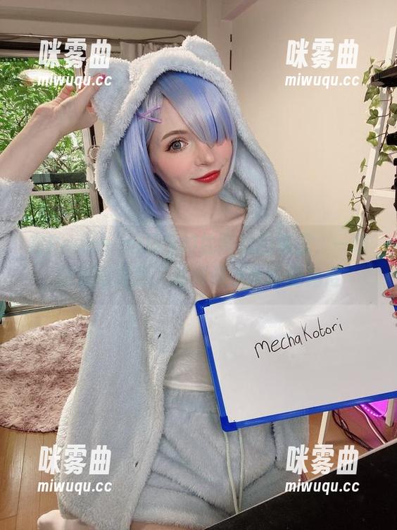 在Peach milky的甘雨作品集里,一切都变得诗意,哪怕是小水珠的角度-咪雾曲 在Peach milky的甘雨作品集里,一切都变得诗意,哪怕是小水珠的角度-咪雾曲